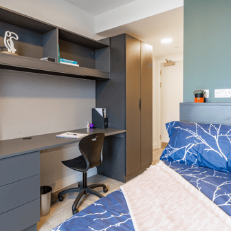 Superior En Suite - Image 1